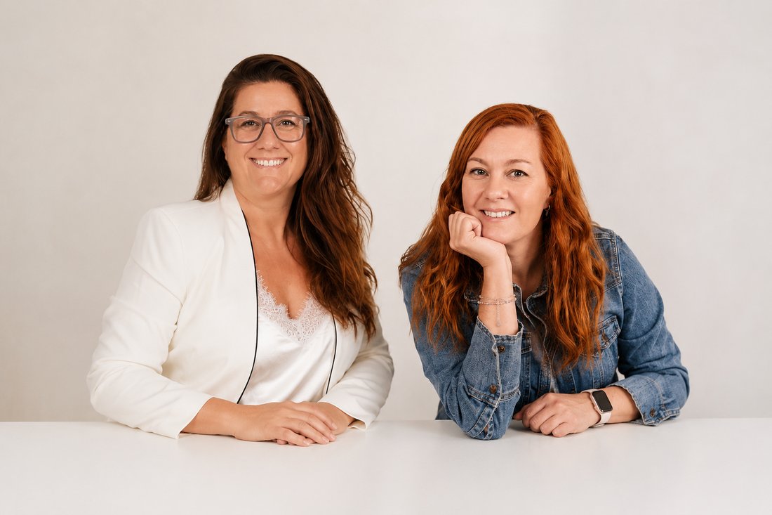 Natalia y Carolina von Oertel